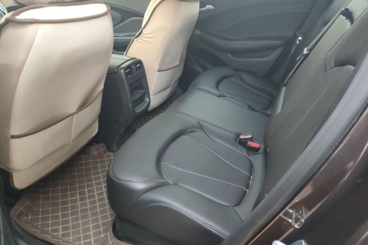 别克 昂科威 2020款 20T 两驱精英型中控内饰21