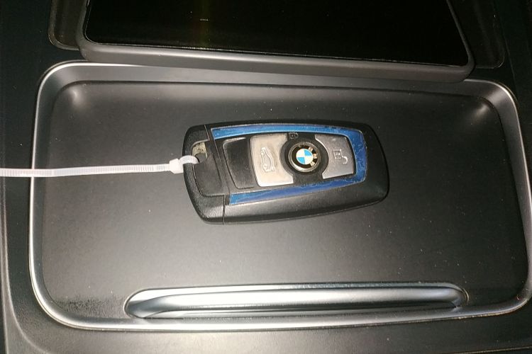 宝马3系 2018款 320i M运动套装中控内饰7001