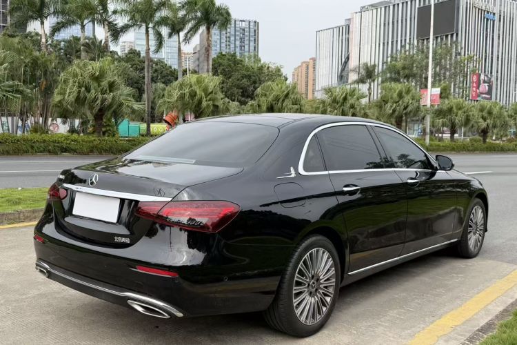 奔驰E级 2021款 改款 E 300 L 豪华型车身外观7
