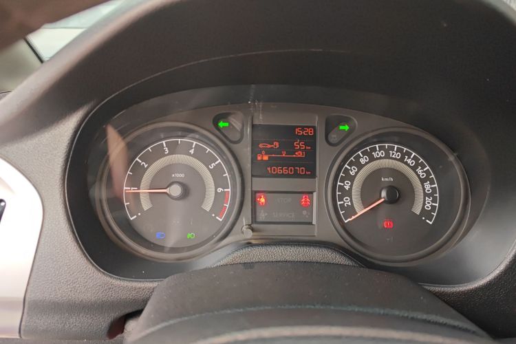 标致301 2014款 1.6L 手动舒适版局部细节14