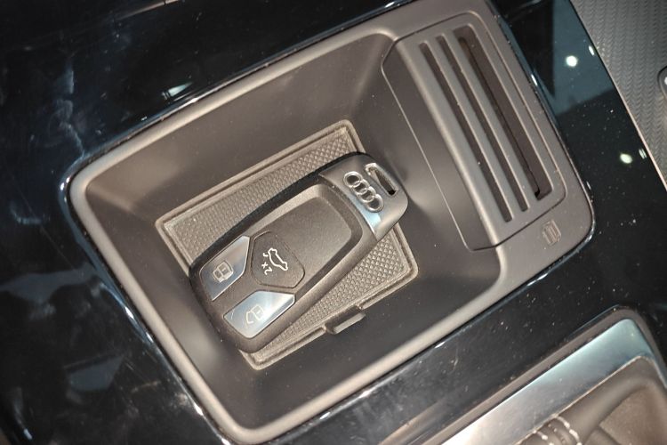 奥迪Q5L 2023款 40T 豪华动感型中控内饰11