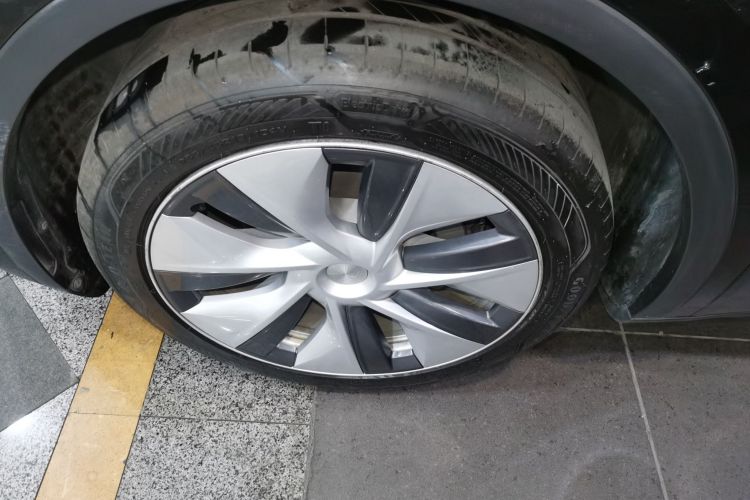 特斯拉 Model Y 2022款 后轮驱动版车身外观6007