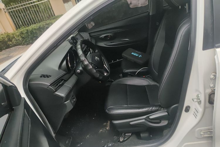 丰田 威驰 2021款 1.5L CVT创行版中控内饰19