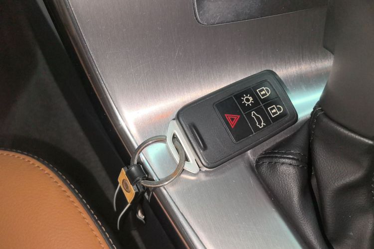 沃尔沃S60 2019款 S60L T5 智远版中控内饰11