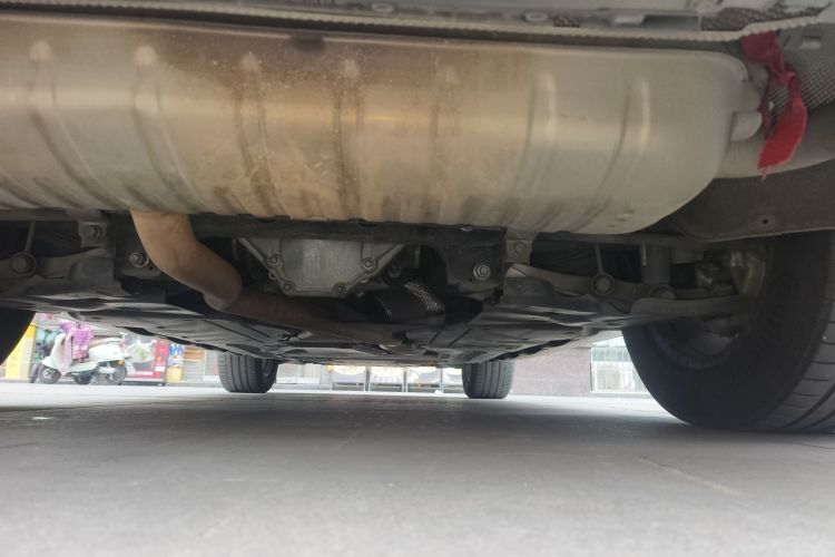 奔驰GLE 2020款 改款 GLE 350 4MATIC 时尚型局部细节9009