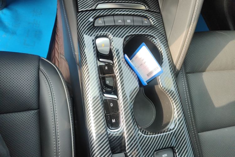 别克 2023款 昂科威Plus 652T 五座豪华型中控内饰18