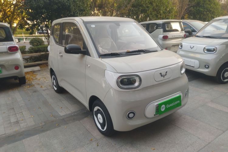 五菱汽车 宏光MINIEV 2024款 第三代 215km 青春版车身外观3