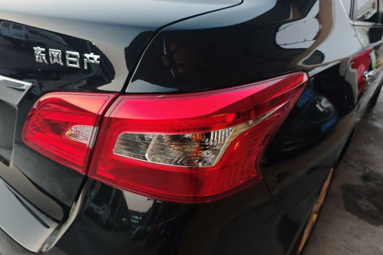 日产 轩逸 2024款 改款二 经典 1.6XE CVT舒适版车身外观6006