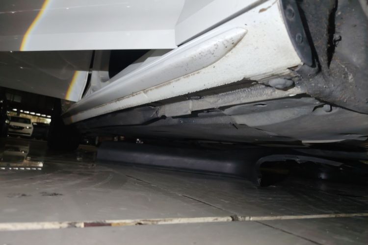 奥迪A4L 2017款 Plus 40 TFSI 运动型局部细节9001