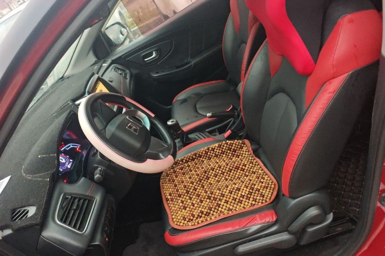 纳智捷 U5 SUV 2017款 1.6L 手动骑士版中控内饰19