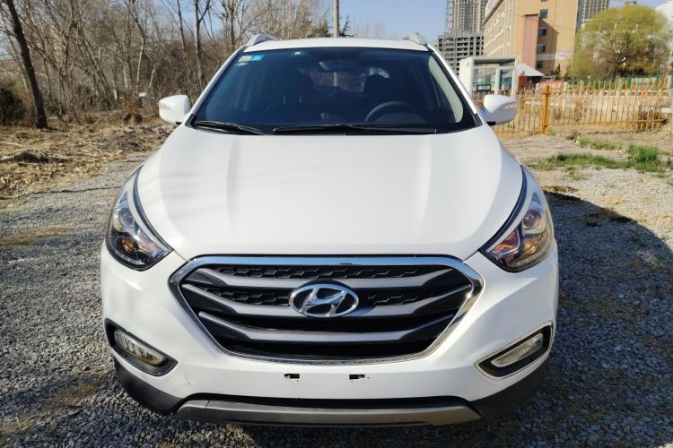 北京现代ix35 2015款 2.0L 自动两驱智能型 国IV车身外观2