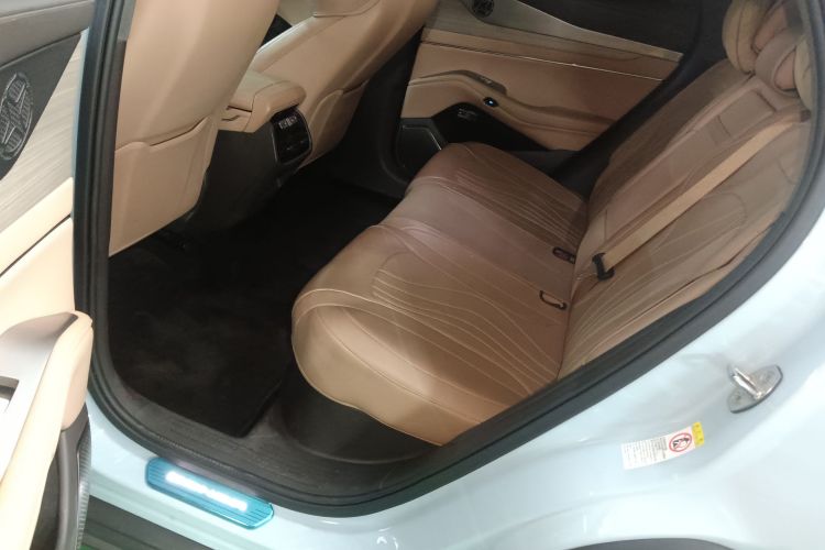 腾势N7 2023款 超长续航版中控内饰7004