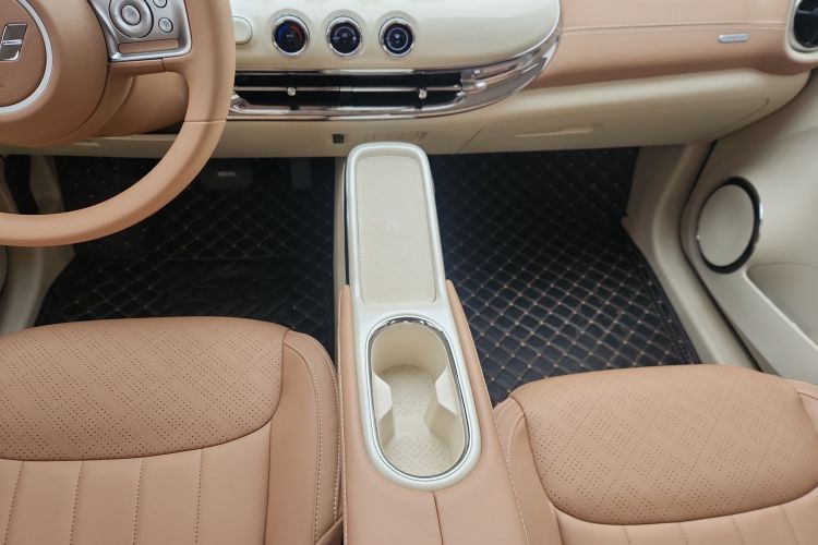 五菱汽车 五菱缤果 2025款 333km 灵犀互联款中控内饰18