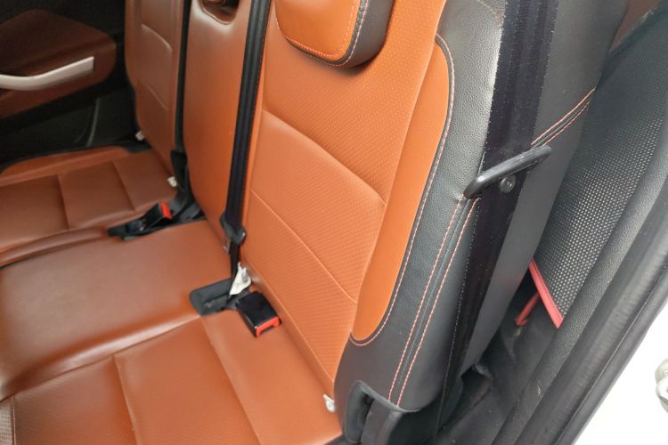 北汽幻速S3 2016款 S3L 1.5L 手动尊贵型中控内饰21