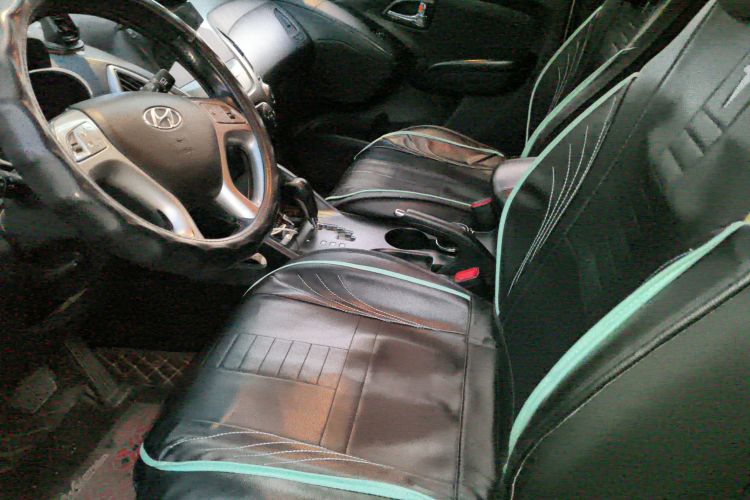 北京现代ix35 2013款 2.0L 自动两驱智能型GLS 国V中控内饰19