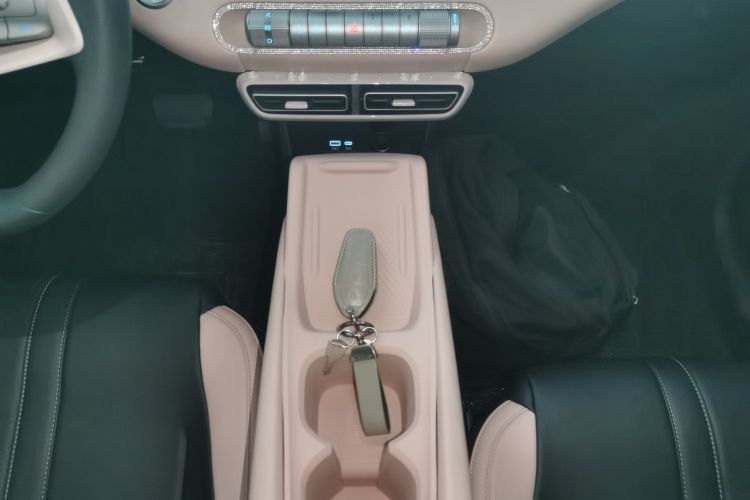 比亚迪 海鸥 2025款 305km 活力版中控内饰18