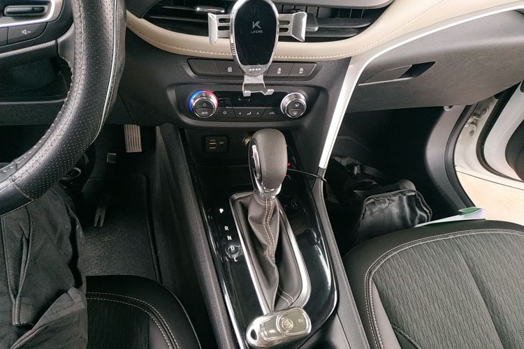 别克 昂科拉 2020款 15T 自动舒适型中控内饰18