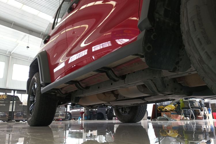 坦克300 2021款 越野版 2.0T 征服者局部细节9001