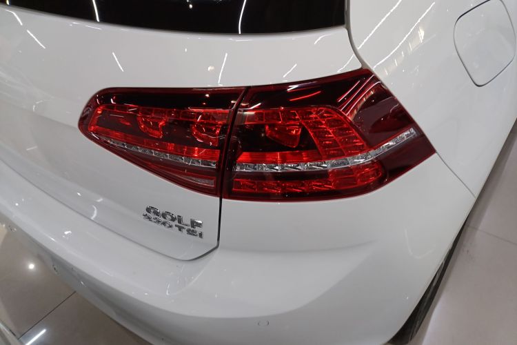 大众 高尔夫 2017款 230TSI 自动豪华百万辆纪念版车身外观6001