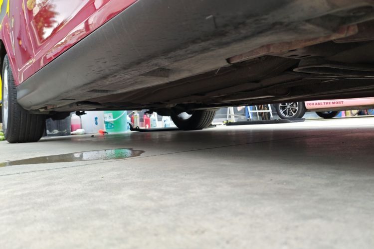 福特 福克斯 2012款 两厢 1.6L 手动风尚型局部细节9001