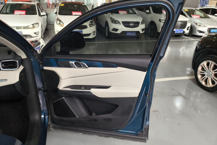 领克01 2019款 2.0T 两驱耀Pro版 国VI中控内饰42