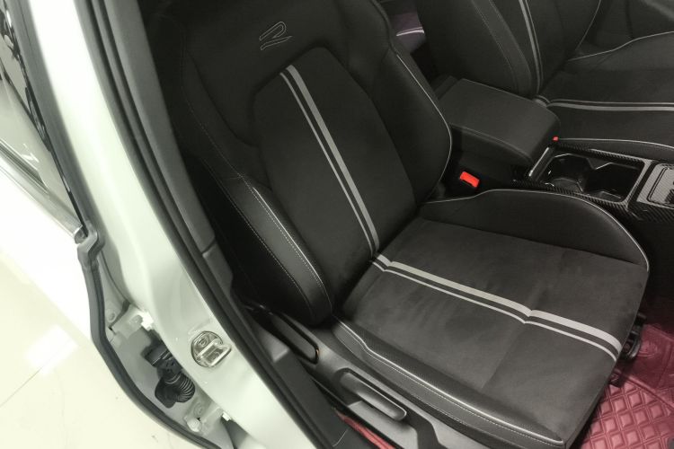 大众 高尔夫 2023款 改款 280TSI DSG R-Line Lite局部细节41