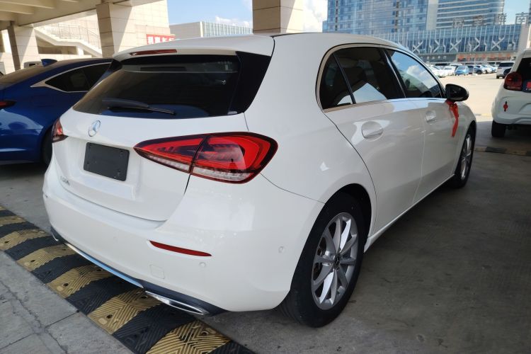 奔驰A级(进口) 2021款 A 200 时尚型车身外观6005