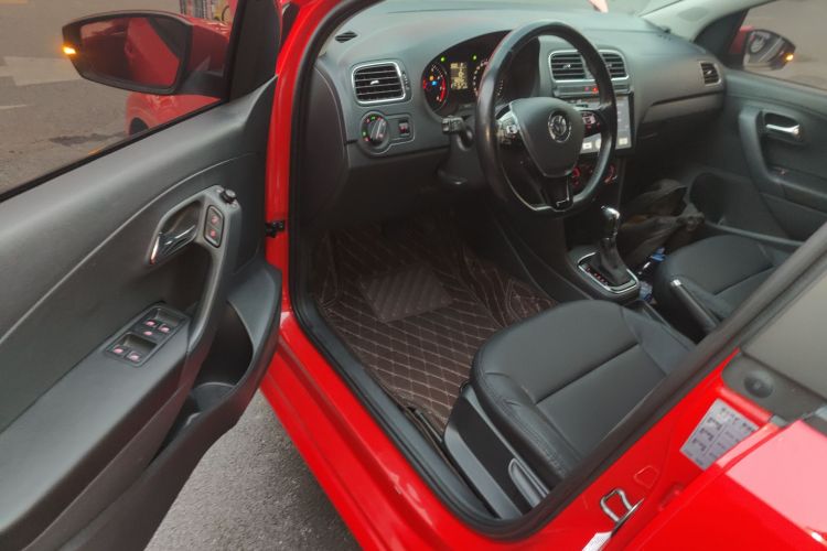 大众 Polo 2016款 1.6L 自动舒适型中控内饰20