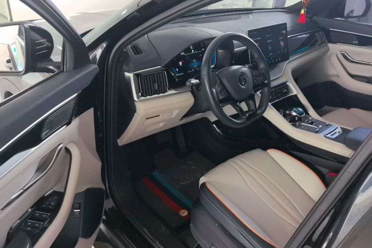 比亚迪 宋PLUS新能源 2021款 DM-i 110KM 旗舰型中控内饰20