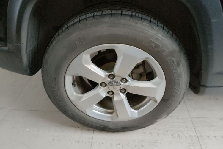 Jeep 指南者 2019款 220T 自动悦享版车身外观56