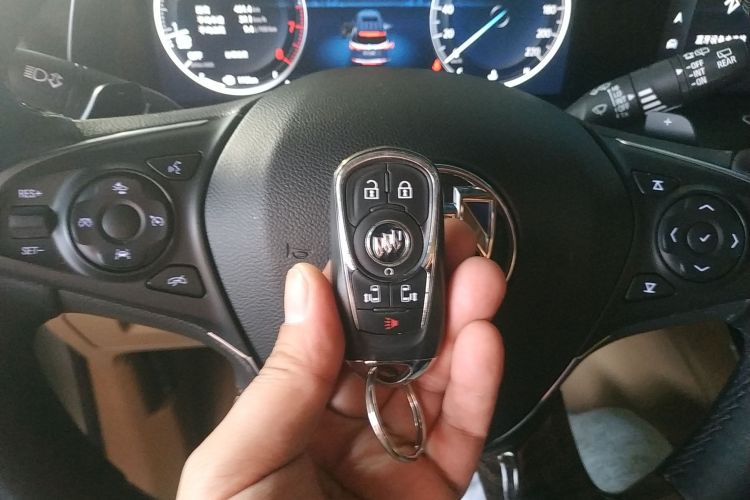 别克GL8 2021款 ES陆尊 653T 尊享型中控内饰7001