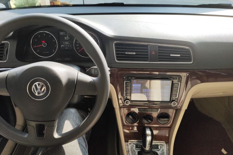 大众 朗逸 2013款 改款经典 1.6L 自动舒适版中控内饰7002