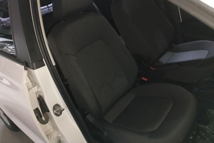 大众 桑塔纳 2018款 1.5L 自动风尚版局部细节41