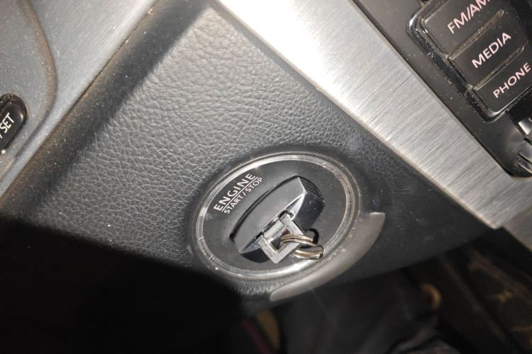 一汽-大众CC 2013款 2.0TSI 豪华型中控内饰11