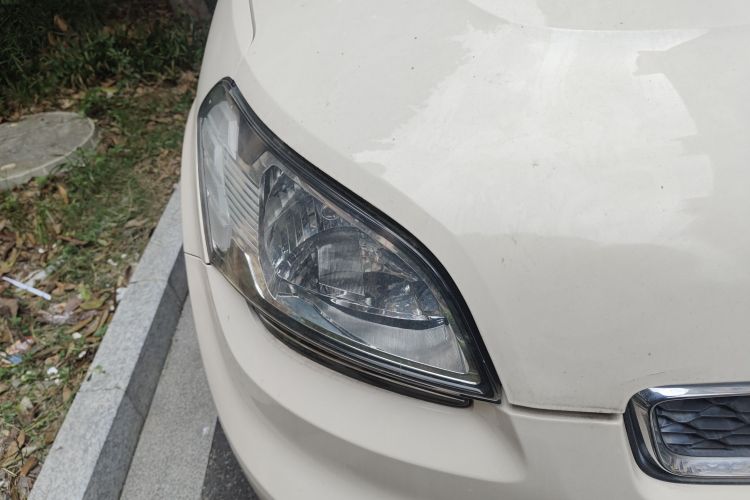 起亚 秀尔 2013款 1.6L AT Premium车身外观6006