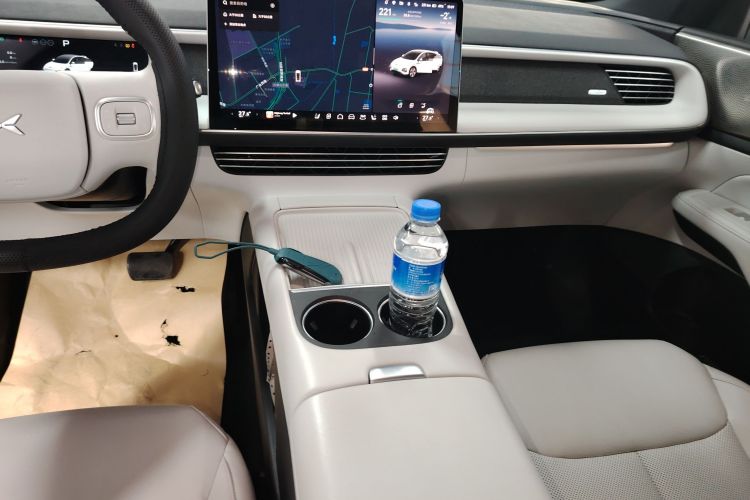 小鹏G6 2023款 580 长续航 Pro局部细节18