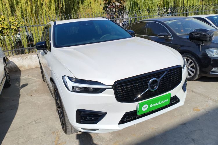 沃尔沃XC60新能源 2020款 T8 E驱混动 智远运动版车身外观3