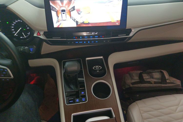 丰田 赛那SIENNA 2021款 2.5L混动 舒适版中控内饰18