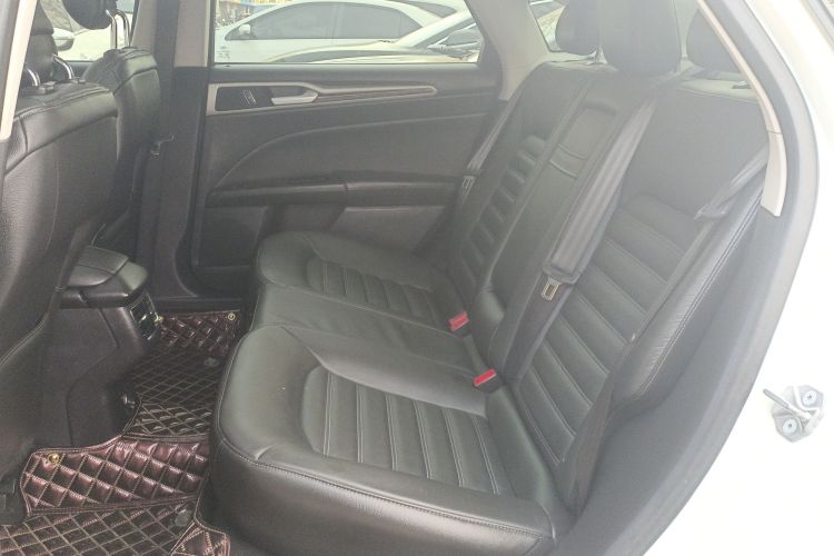 福特 蒙迪欧 2013款 2.0L GTDi200豪华型中控内饰21