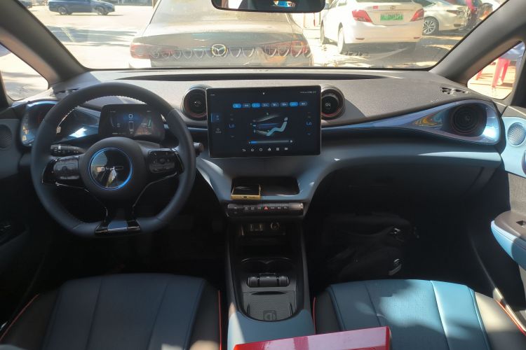 比亚迪 海豚 2021款 405km 时尚版中控内饰12