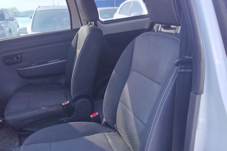 东风风光 风光330 2019款 1.5L手动实用型II 国VI中控内饰7004