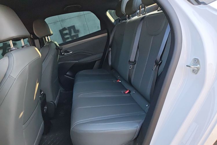 比亚迪 秦PLUS 2025款 DM-i 智驾版 128KM进取型中控内饰21