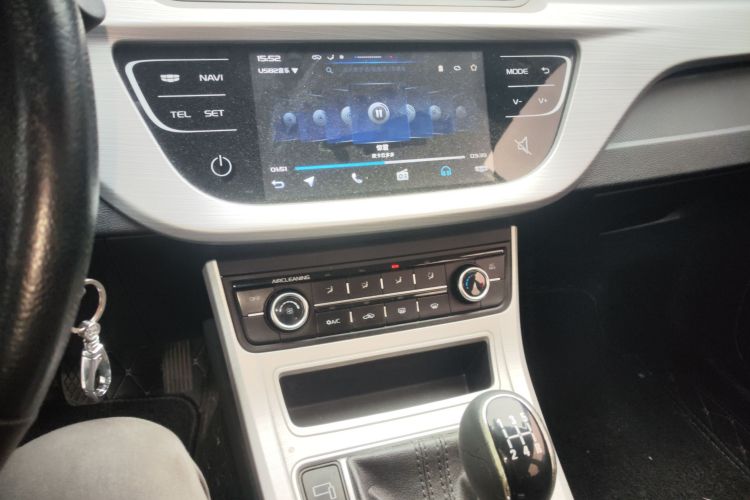 吉利汽车 远景 2018款 1.5L 手动幸福版中控内饰16