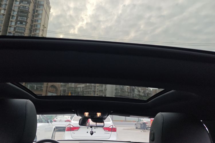 奔驰A级 2023款 A 180 L中控内饰22