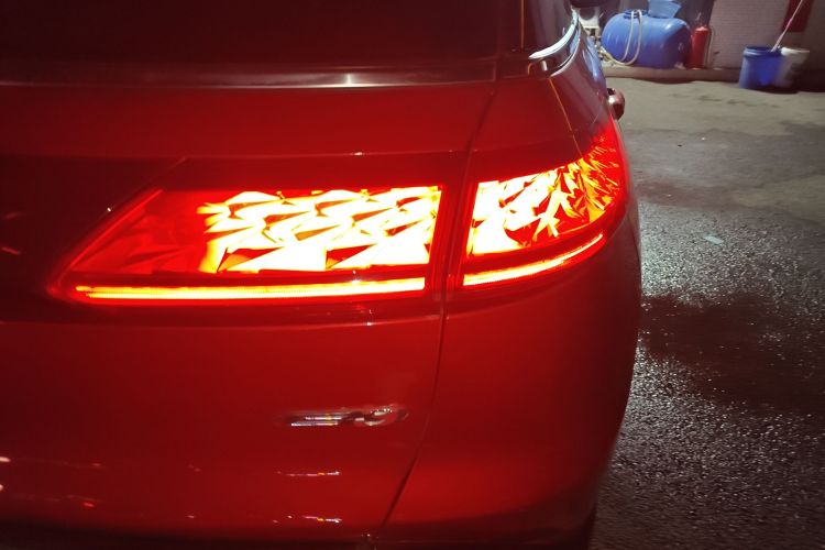 小鹏G3 2019款 悦享版车身外观9