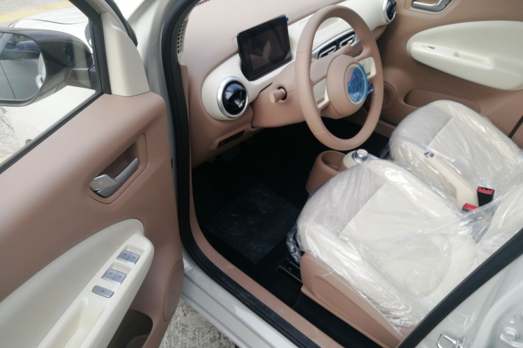 五菱汽车 宏光MINIEV 2025款 四门版 进阶款中控内饰20