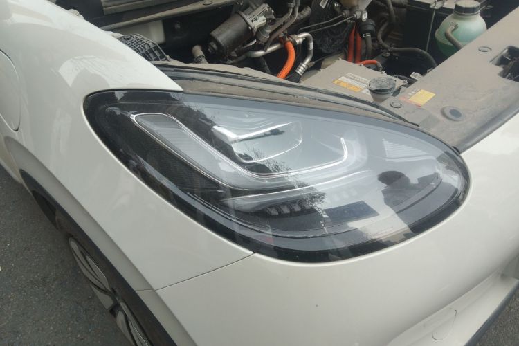 五菱汽车 五菱缤果 2023款 333km 灵犀互联款车身外观8