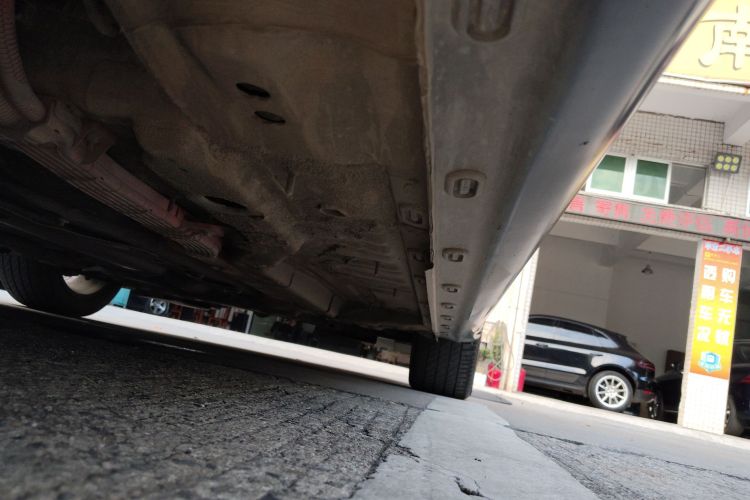 荣威i6 MAX新能源 2020款 1.5T PHEV爽酷版局部细节9001