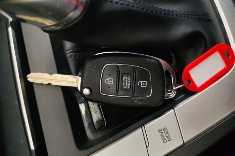 现代 领动 2016款 1.6L 自动智炫·精英型中控内饰11