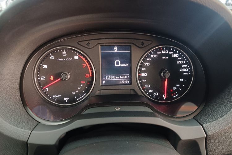 奥迪A3 2019款 Sportback 35 TFSI 时尚型 国VI中控内饰14